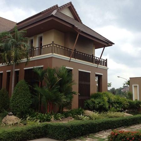 Huaymuang Apartment Ubon Ratchathani Dış mekan fotoğraf