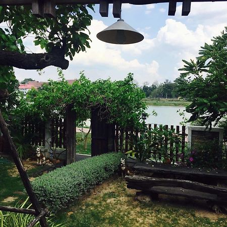 Huaymuang Apartment Ubon Ratchathani Dış mekan fotoğraf