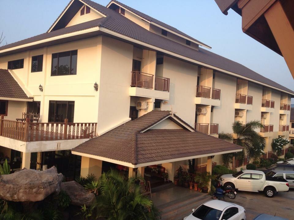 Huaymuang Apartment Ubon Ratchathani Dış mekan fotoğraf